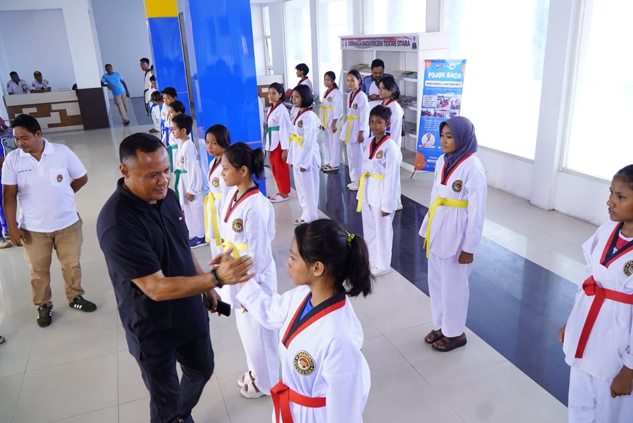 Melepaskan Kontingen Taekwondo, Muhammad Sinen: Disiplin Dan Harus Meraih Juara