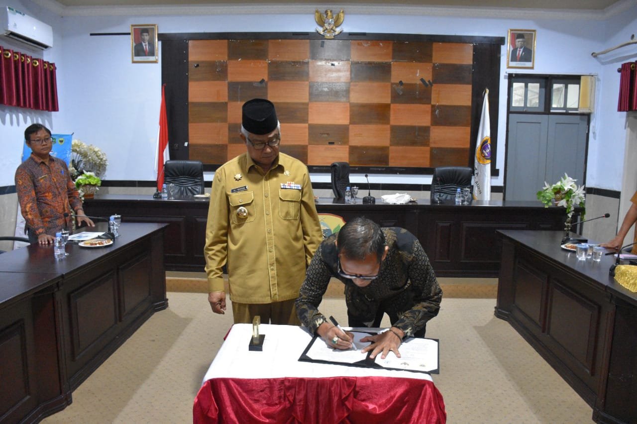 Walikota Melakukan Penandatangan MoU Bersama Kanwil Dirjen Perbendaharaan Malut
