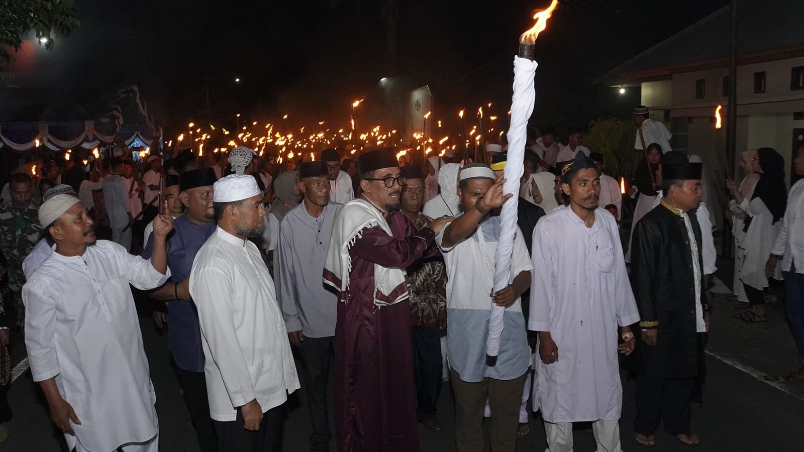 Pemkot Tidore Apresiasi Kegiatan Laela Ma Rameng Yang Diselenggarakan Masyarakat Tuguwaji