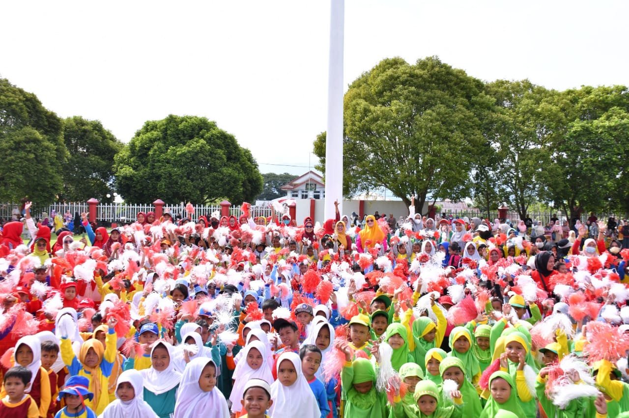 Sekda Pimpin Upacara Hari Pendidikan Nasional 2024