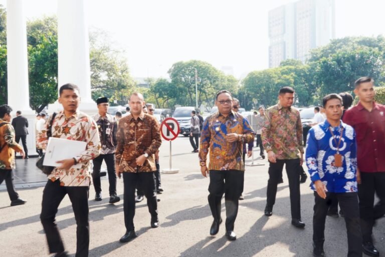 Pj Gubernur Malut Hadiri Rakor SPBE Summit 2024 Bersama Presiden RI