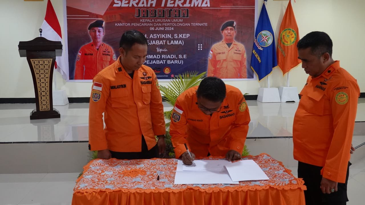 Pejabat Kepala Urusan Umum Basarnas Ternate Resmi Berganti