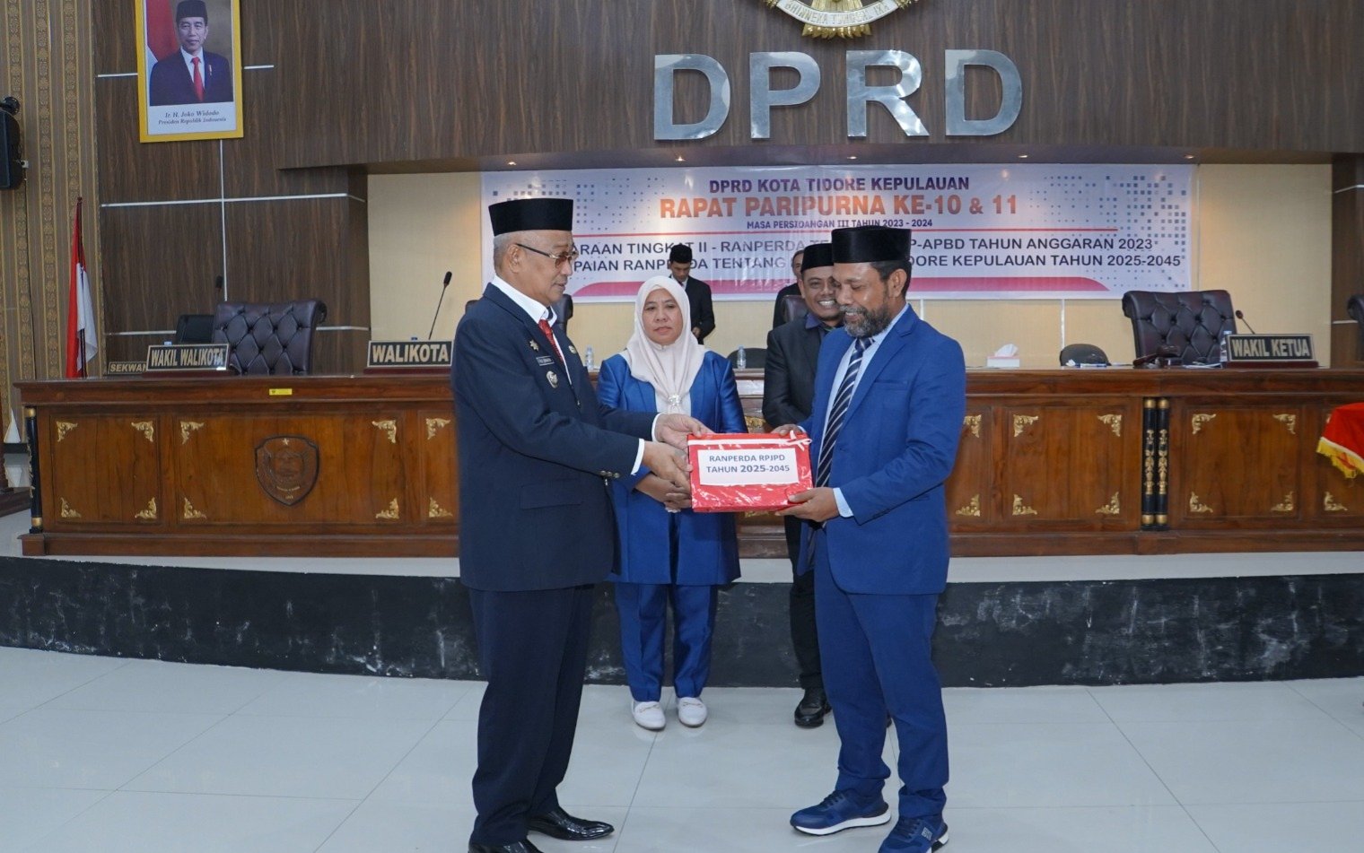 Walikota Resmi Menyampaikan Ranperda Tentang RPJPD Kota Tidore Kepulauan Tahun 2025-2045