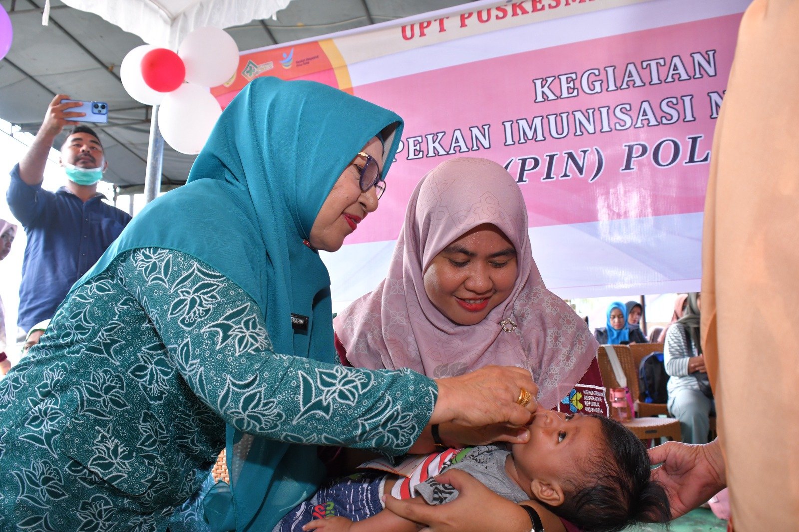 Pemberian Tetes Polio Resmi Dilakukan Secara Serentak di Kota Tidore Kepulauan