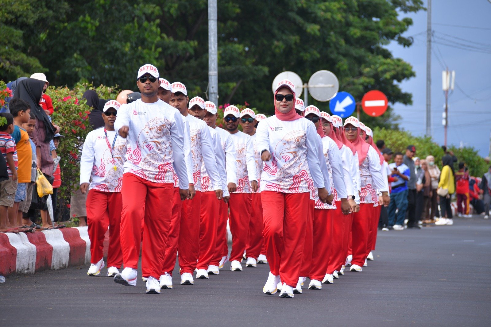Lomba Gerak Jalan Tingkat Umum Resmi Dihelat