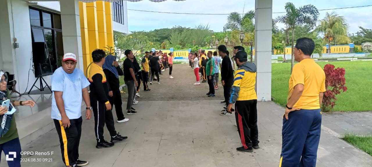 Ciptakan Gaya Hidup Sehat, Disperkim Malut rutin Olahraga Bersama di Hari Jumat