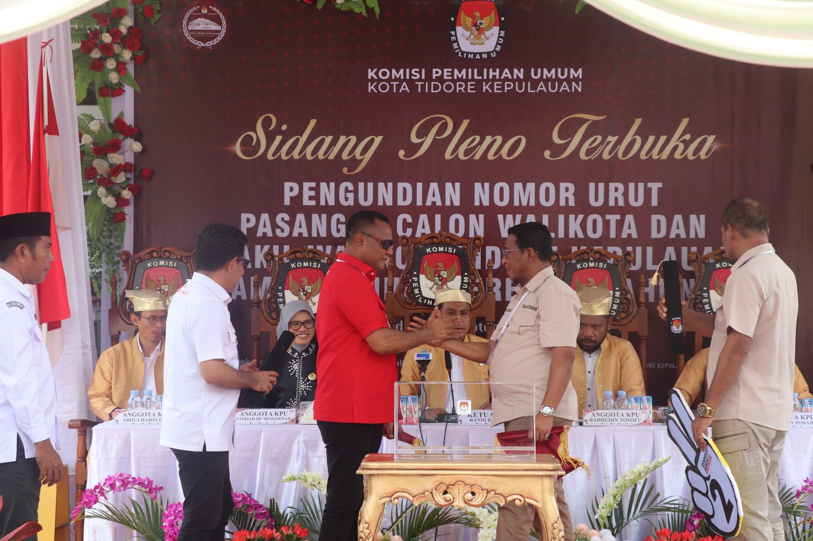 Gelar Sidang Terbuka Penetapan Nomor Urut Pasangan Calon, Berikut Nomor Yang dipilih MASI-AMAN Dan Sam-Ada