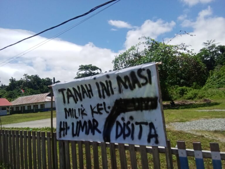 Diduga Tak Sesuai Prosedur, Warga Tolak Karateker Kades Fluk dan Boikot Sejumlah Fasilitas