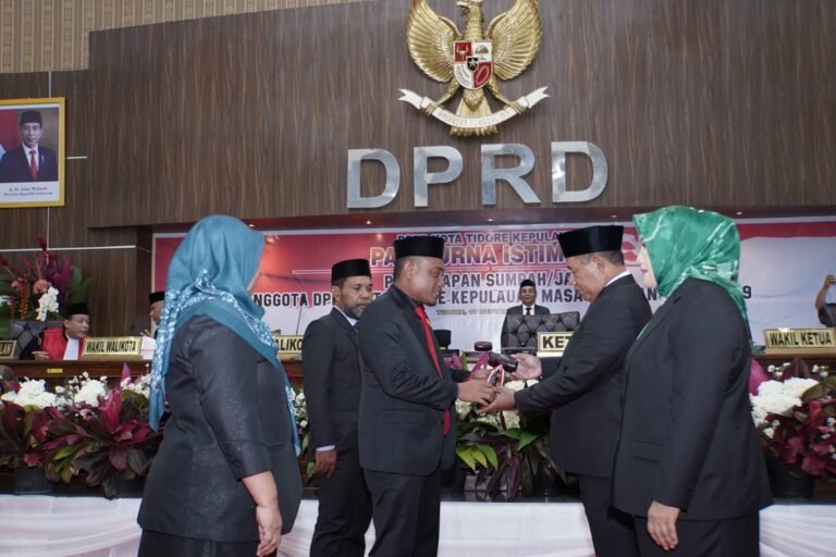 25 Anggota DPRD Kota Tidore Kepulauan Resmi Dilantik