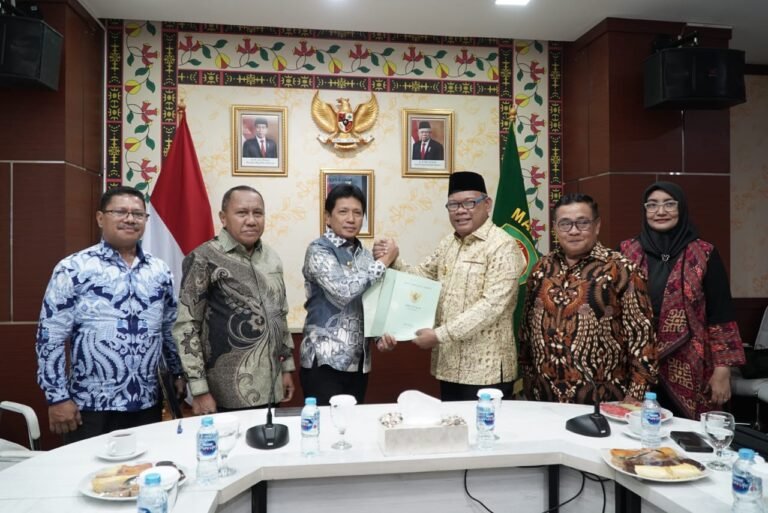 Tiga Aset Penting Pemprov Maluku Diserahkan Kepada PJ Gubernur Malut