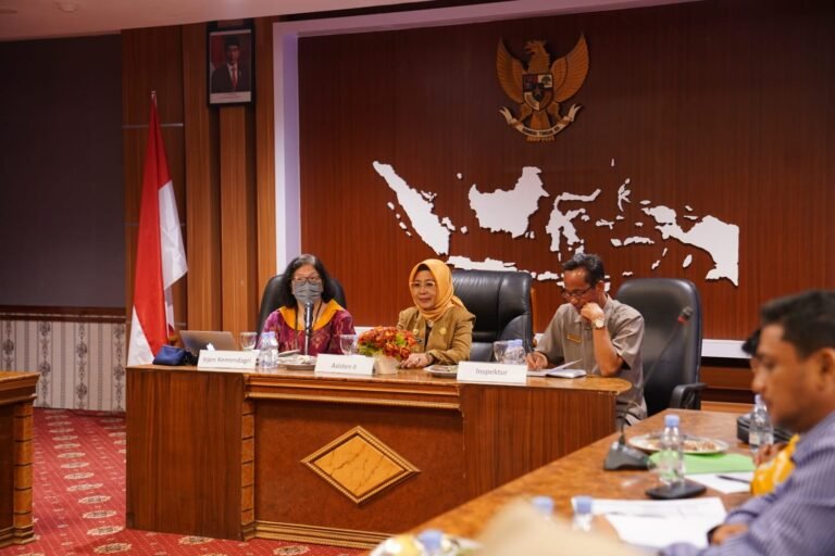Penguatan Pengawasan Penyelenggaraan Pemerintahan Daerah, Asisten II dan Irjen Kemendagri Sinergi Gelar Entry Meeting