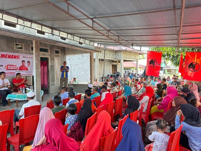Warga Dua Desa Di Oba Tengah Berkomitmen Menangkan MASI-AMAN Pada 27 November Mendatang