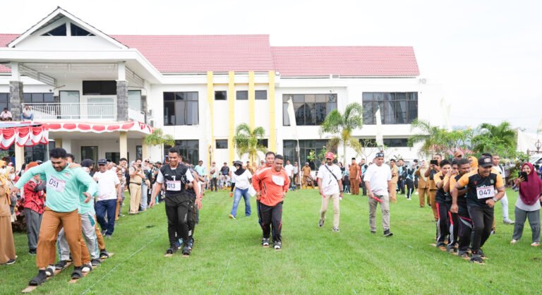 Semarakkan HUT Provinsi Malut, Abdul Kadir Usman Jadi Penilai Adil dilomba Tradisional