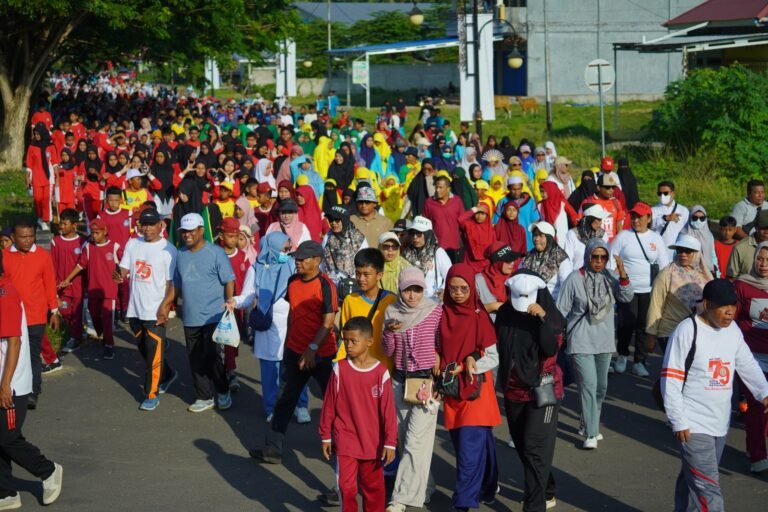 Memperingati HUT Ke 79, PGRI Kota Tidore Kepulauan Gelar Jalan Seha