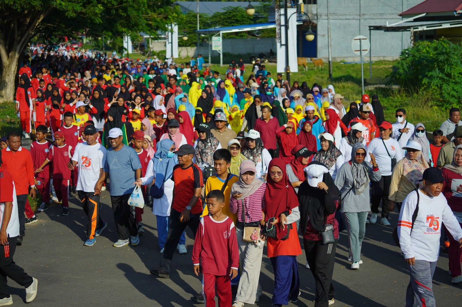 Memperingati HUT Ke 79, PGRI Kota Tidore Kepulauan Gelar Jalan Seha