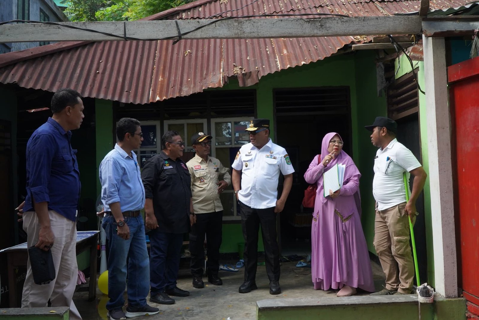 Pemprov Malut serahkan bantuan kepada warga terdampak banjir