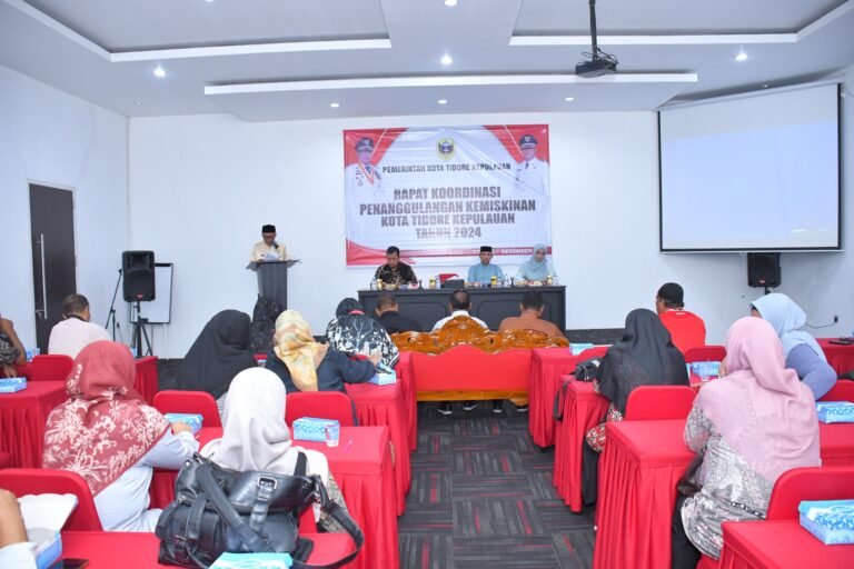 Asisten Sekda Membuka Secara Resmi Rakor Penanggulangan Kemiskinan Dan Review Kinerja Tahunan Stunting