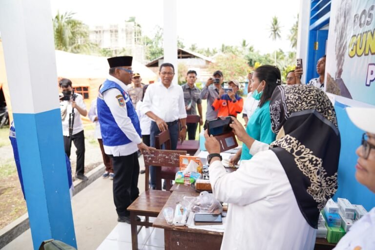 Gerak Cepat Salurkan Bantuan Kemanusiaan Gunung Ibu, Warga : Terima Kasih Pak Gubernur