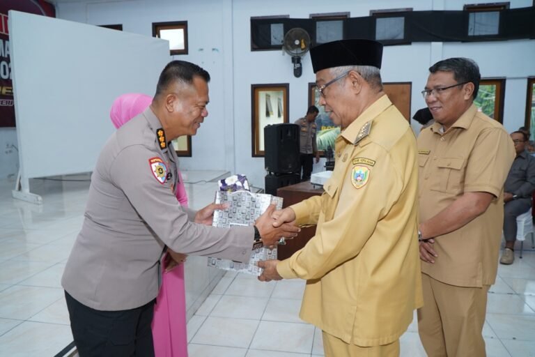Wali Kota Tidore Sampaikan Apresiasi dan Penghargaan kepada Kombes.Pol Edy Sugiharto