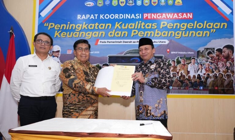 BPKP Malut Bersama 11 Pemda Teken Komitmen Peningkatan Kualitas Pengelolaan Keuangan Dan Pembangunan