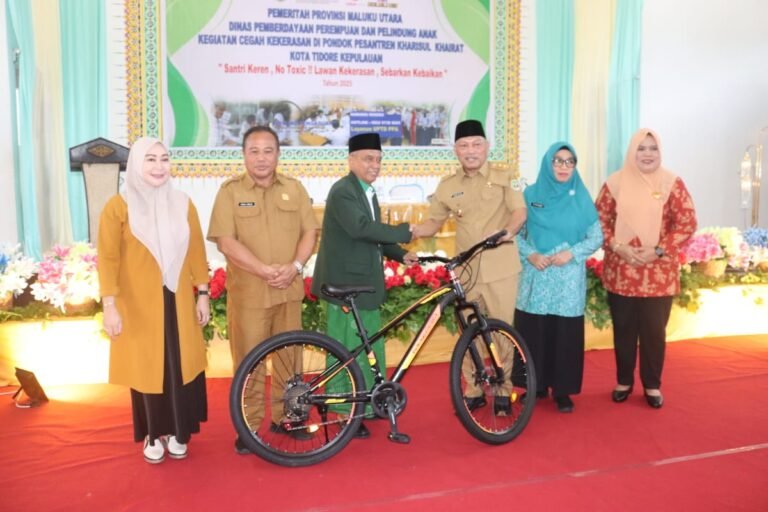 Disambut Meriah Santri, Wagub Soroti Moralitas Humanisme Dalam Dunia Pendidikan