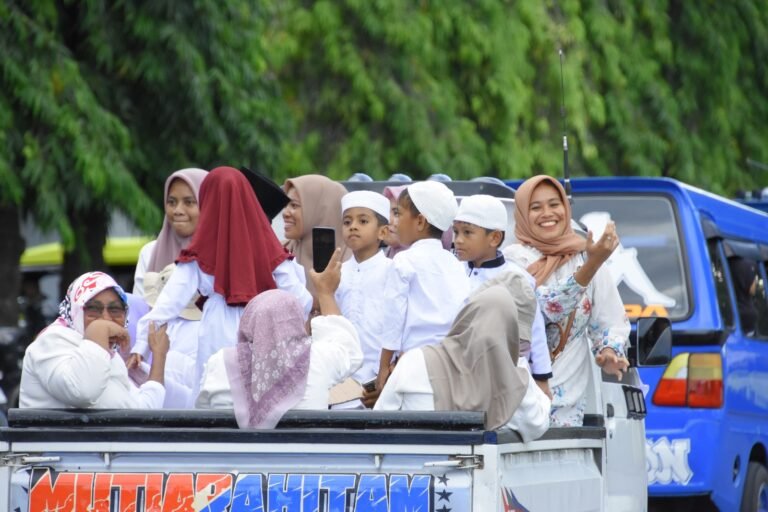 Sambut Pelaksanaan STQH Kota Tidore Kepulauan Tahun 2025, Ratusan Peserta Ikut Pawai Ta’aruf