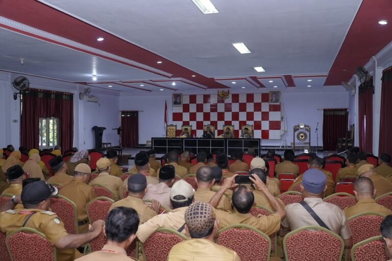 Pimpin Rapat Evaluasi, Muhammad Sinen: Tetap Jaga Kekompakan Dan Saling Mengingatkan