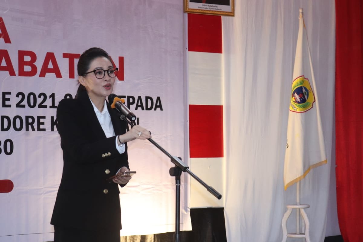 Tjoanda Laos Hadiri  Sertijab Walikota Tidore Kepulauan