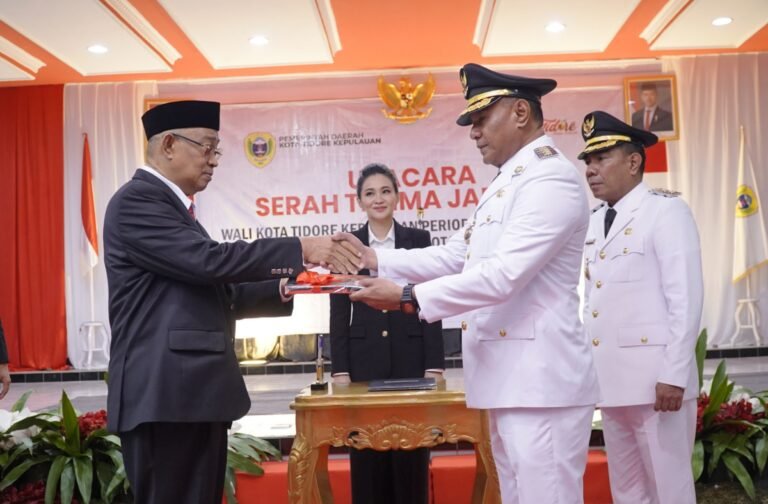 Gubernur Malut Sherly Laos Hadiri Sertijab Wali Kota dan Wakil Wali Kota Tidore Kepulauan