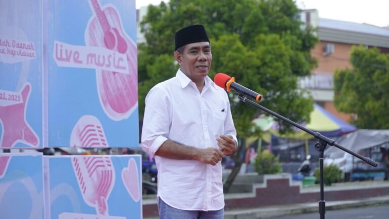 Wawali Tidore Buka Kegiatan Tiba-Tiba Ramadhan Yang Digagas Oleh Gekrafs Tidore