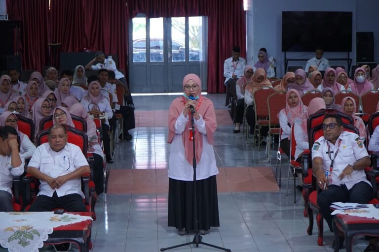 Rapat Dengan Tenaga Kesehatan se Pulau Tidore, Ini Yang Disampaikan Muhammad sinen