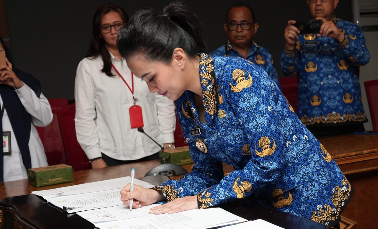Serly Tjoanda Resmi Teken MoU dengan Balai Sentra Wasana Bahagia Kemensos