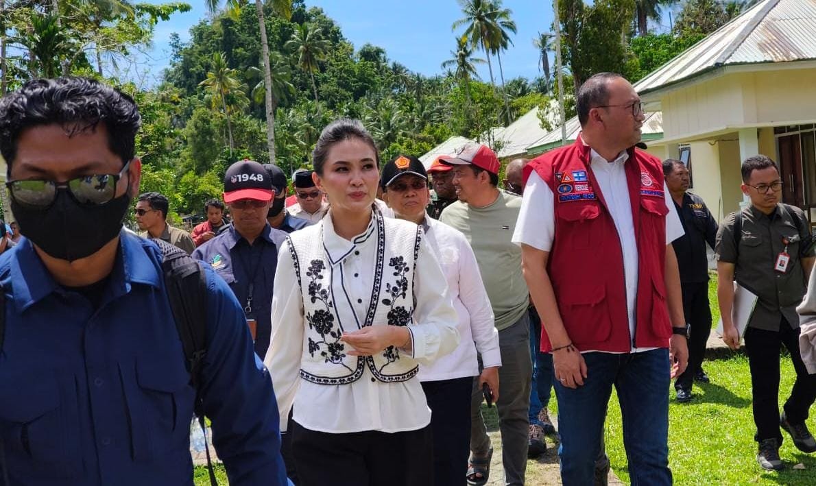 Tindaklanjuti Program Presiden, Sekjen Kemensos dan Gubernur Sherly Tinjau Tiga Titik SR Malut