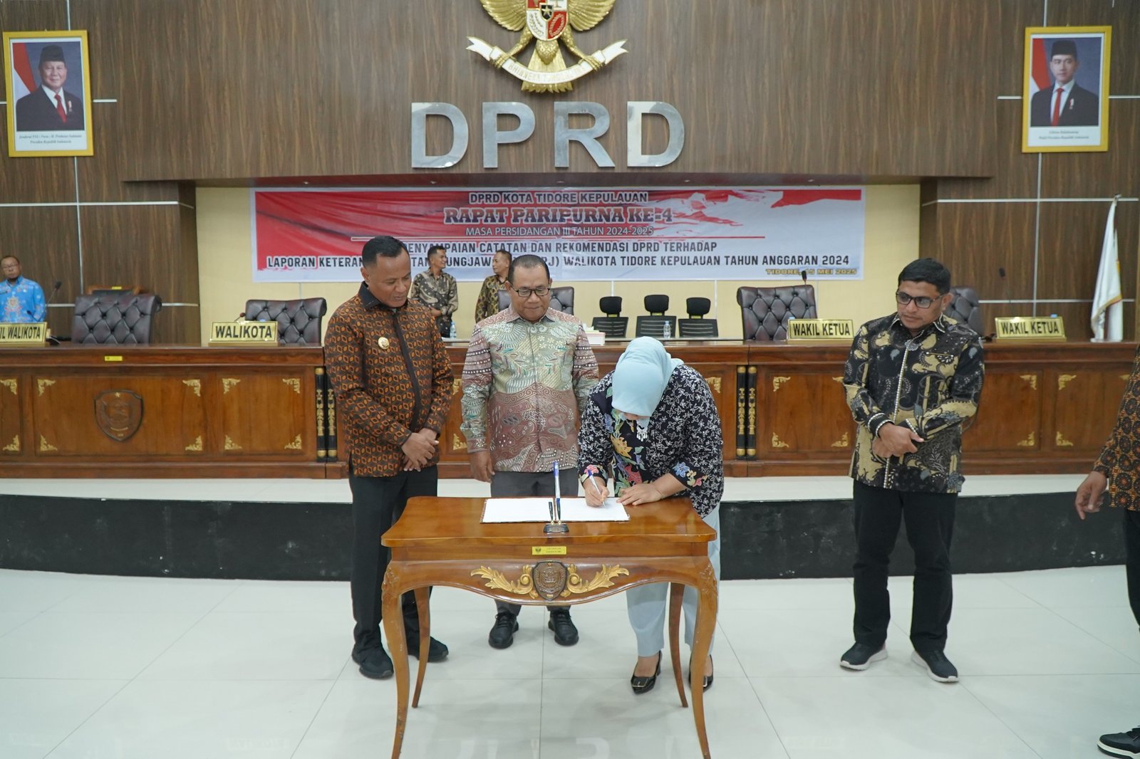 Sampaikan Catatan dan Rekomendasi LKPJ Wali Kota Tidore 2024, Walikota: OPD Perhatikan Point Penting Rekomendasi DPRD
