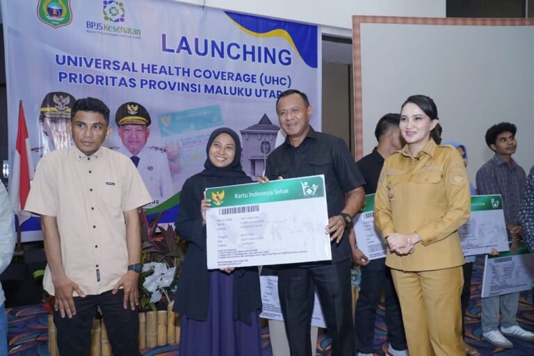 Hadiri Launching UHC Prioritas Malut, Wali Kota Tekankan Pelayanan Kesehatan di Tidore Harus Tetap Stabil