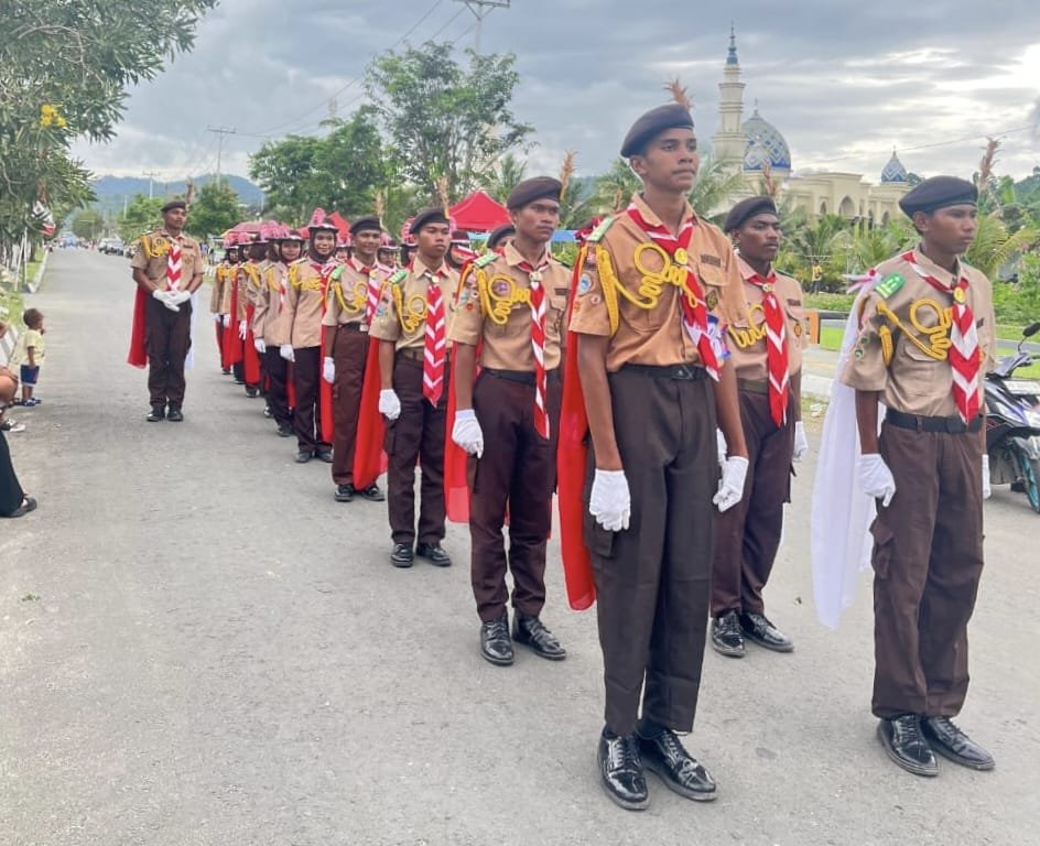 MAN 1 Halteng Raih Juara 1 Gerak Jalan Indah HUT ke-80 RI
