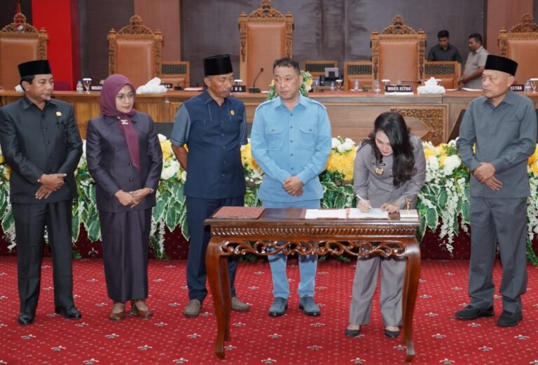 Gubernur Maluku Utara dan DPRD Teken Nota Kesepakatan KUA-PPAS 2026