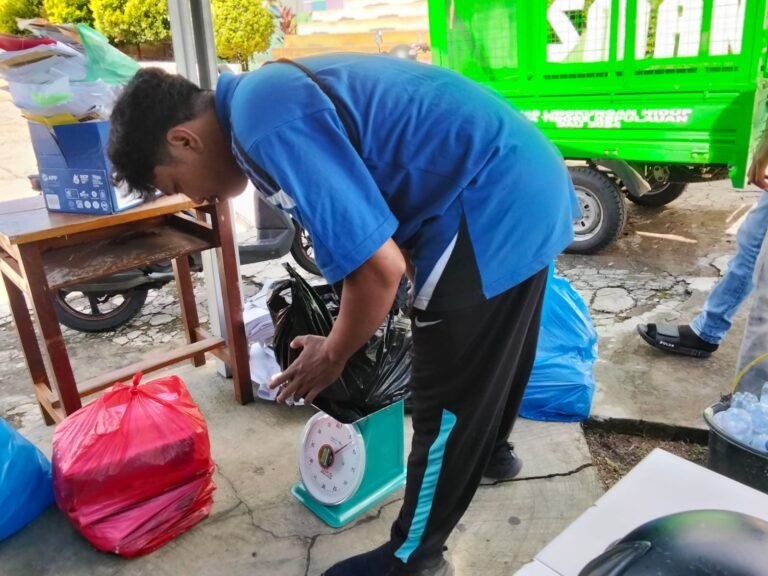 Dukung Program Pemerintah, SMA Negeri 3 Kota Tidore Bentuk Bank Sampah