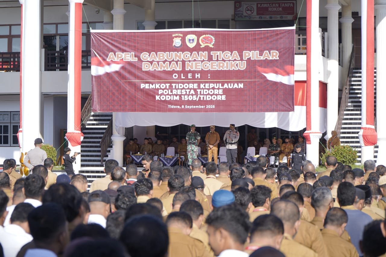 Bersama TNI dan Polri, Pemda Tidore Kepulauan Menggelar Apel Gabungan Tiga Pilar Damai Negeriku