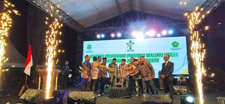 Musik Yangere Meriahkan Eksebisi Pesparawi Maluku Utara 2025, Wagub : Ini Bukan Sekadar Lomba, Tapi Perkokoh Persatuan