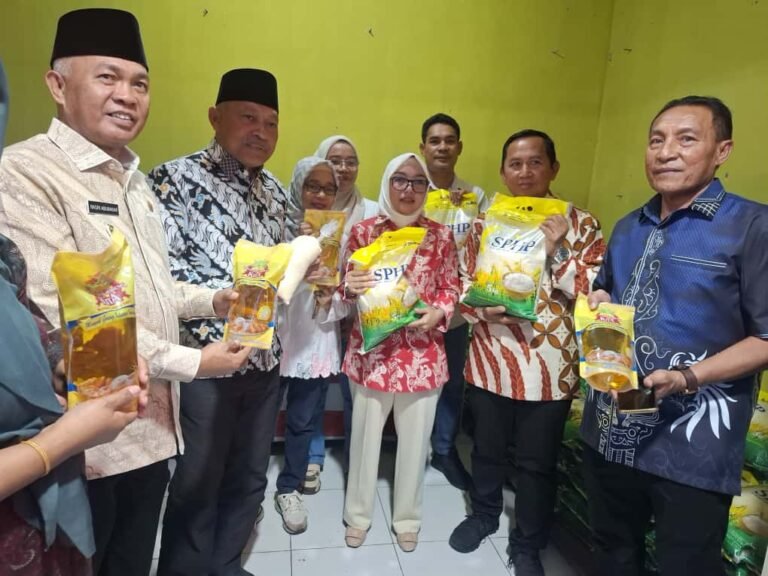 Dorong Koperasi Bangkit, Wamenkop Kunjungi KMP Makassar Timur di Ternate