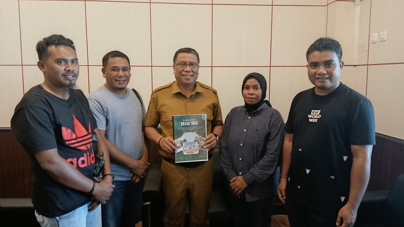 Kwatak Kembali Menyerahkan Rekomendasi Dialog ke Sekda dan DPRD