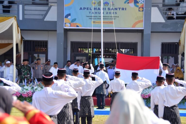Wawali Hadiri Apel Hari Santri Tahun 2025 di Ponpes Harisul Khairaat