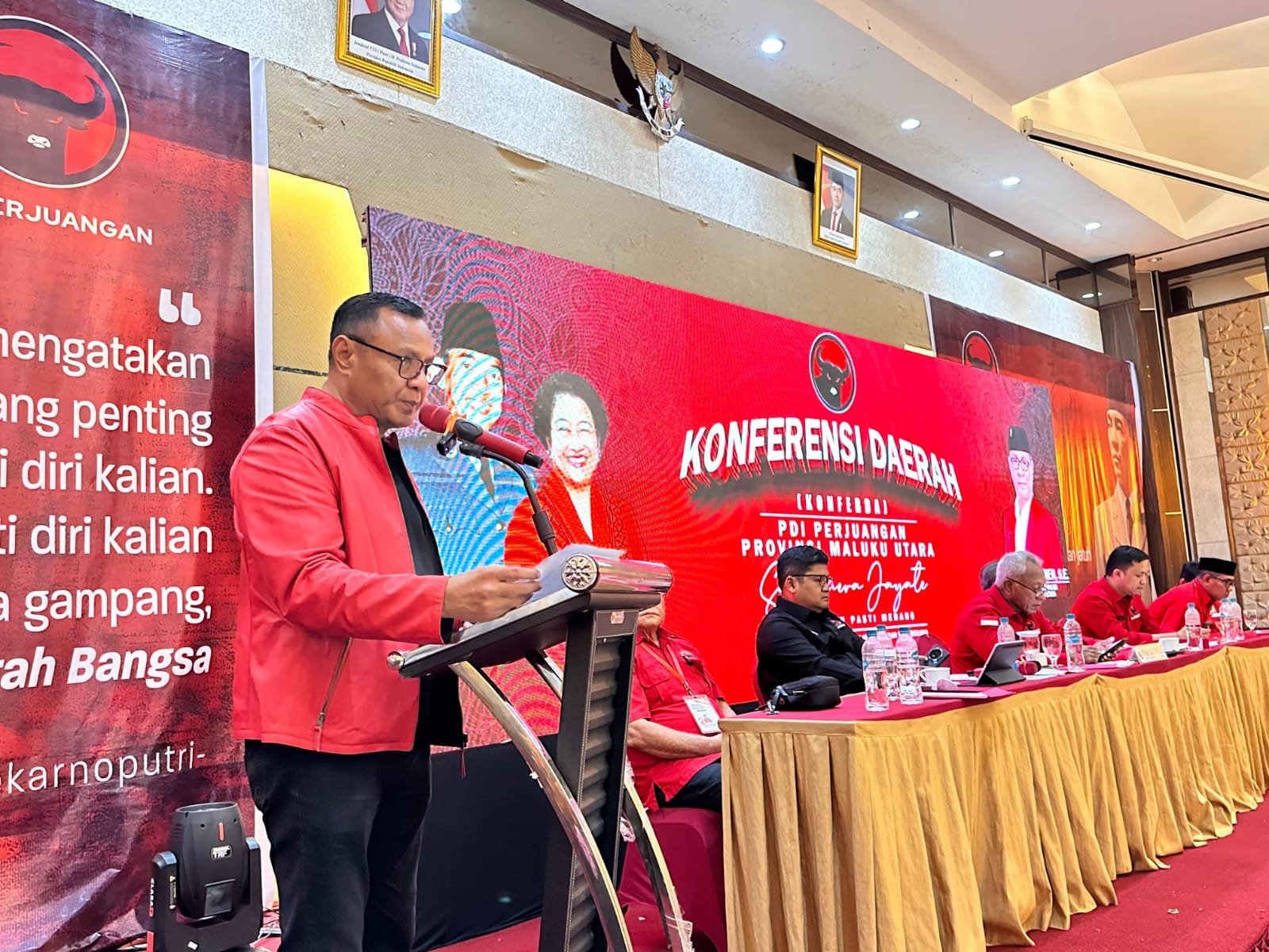 Terpilih Secara Aklamasi, Muhammad Sinen Kembali Pimpin PDIP Maluku Utara