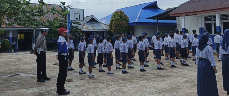 Tanamkan Disiplin Sejak Dini, Sat Lantas Halbar Gencarkan Edukasi Tertib Lalu Lintas di Sekolah