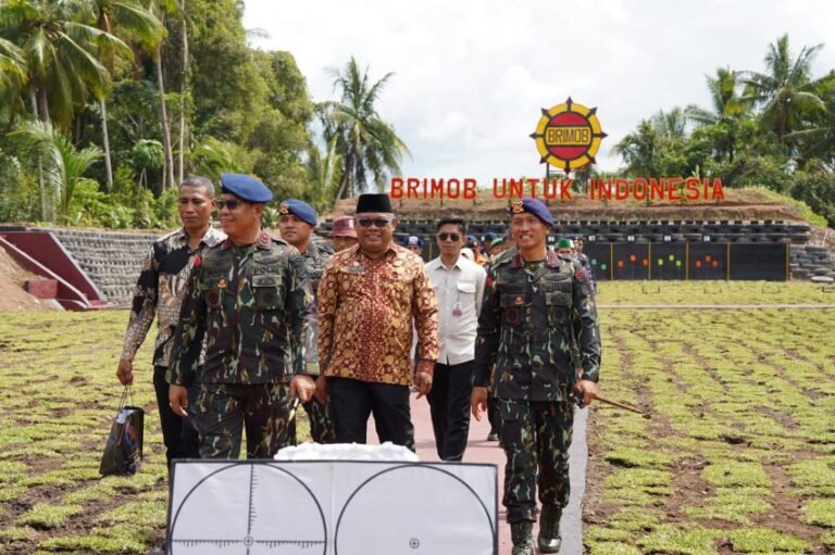 Rayakan HUT ke-80 di Sofifi, Sekprov Malut dan Kapolda Sepakat Perkuat Sinergi Keamanan dan Pembangunan