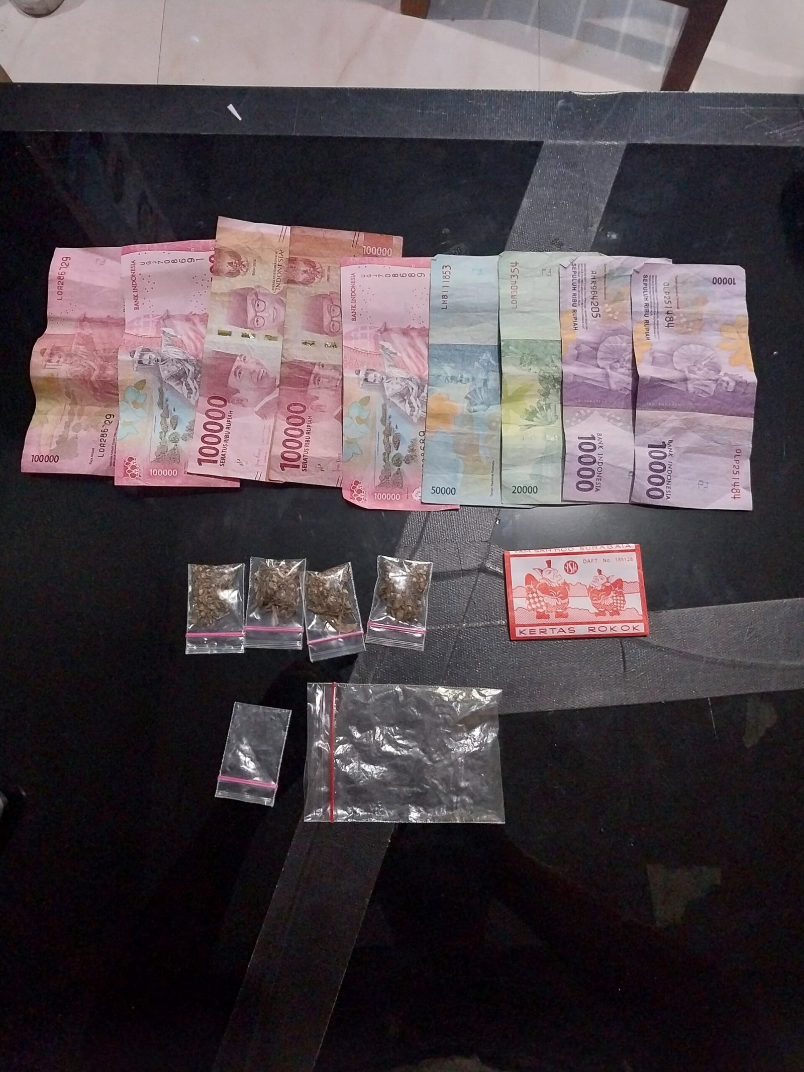 Dua Pemuda Pengedar Narkotika Jenis Ganja Berhasil Diamankan Sat Resnarkoba Polresta Tidore