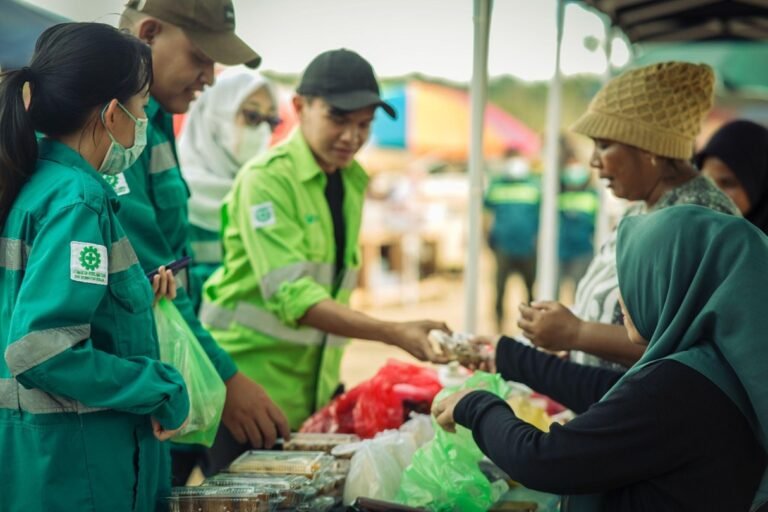 Dorong Kemandirian Ekonomi Warga, Harita Nickel Hadirkan Sapa Ramadan di Permukiman Baru Kawasi