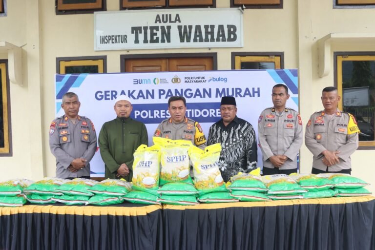 Bantu Stabilkan Harga Pangan di Bulan Ramadan, Polresta Tidore Gelar Pasar Murah