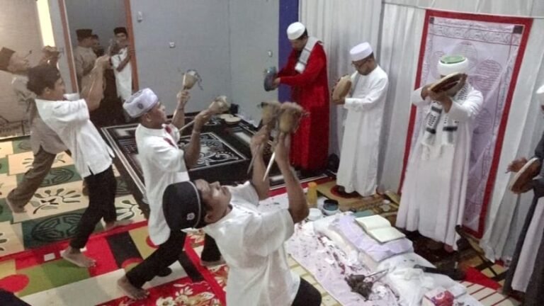 Dabus Akbar Topo Satukan Spirit Religi dan Tradisi di Tengah Masyarakat